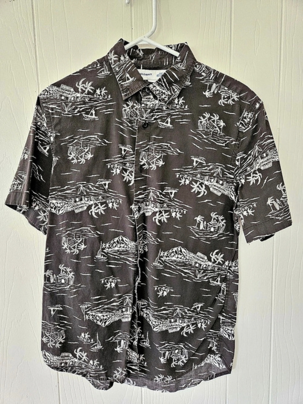 Old Navy Slim-Fit Built-In Flex Printed Everyday Shirt Size Medium